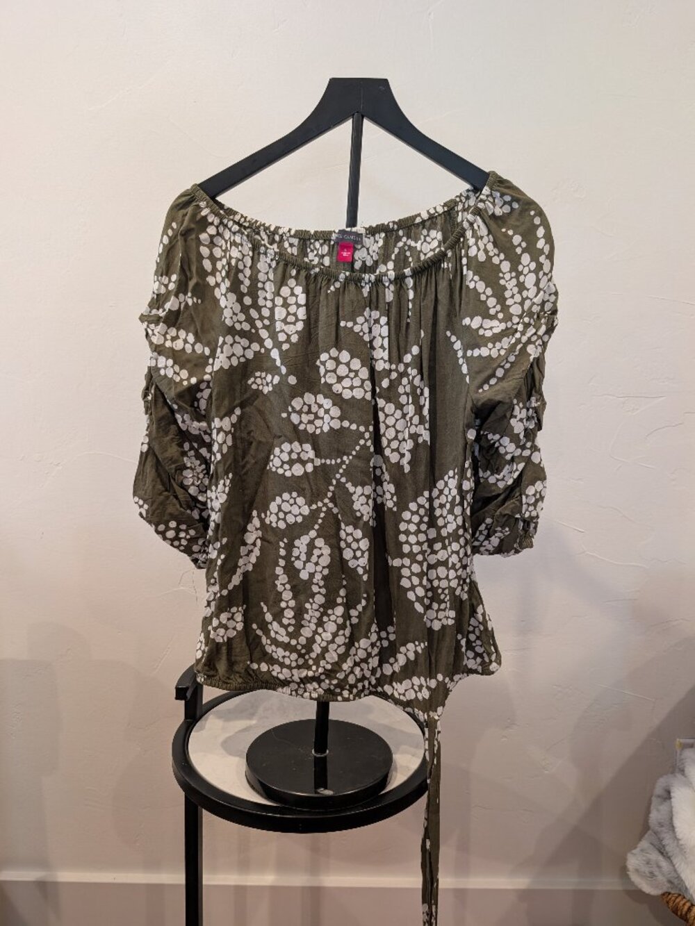 Vince Camuto Olive Dot Print Blouse • Size L